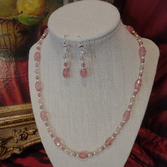 Hand-crafted necklace & earring set with rose pink Czech beads & silver findings - Picture 4 of 7